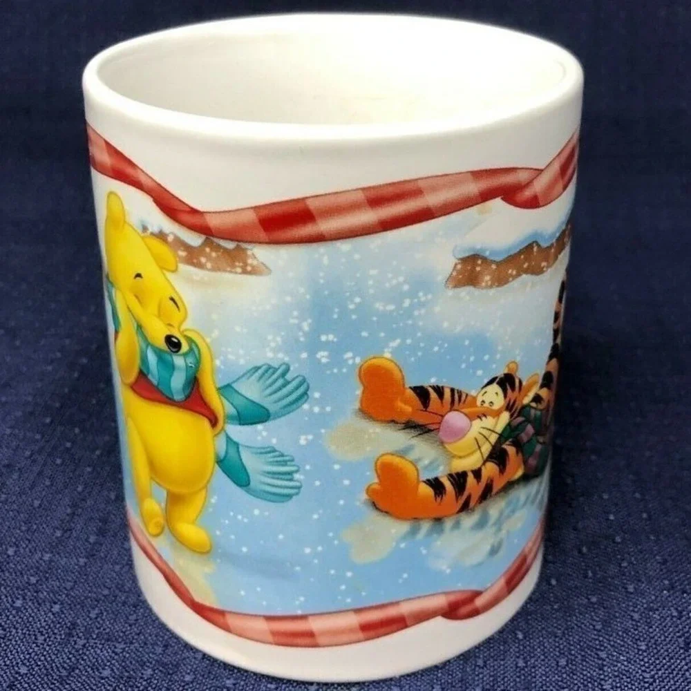 Disney Coffee Mug Tea Cup‎ Winnie the Pooh Tigger Eeyore Holiday Winter